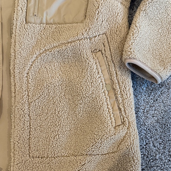 Columbia Cozy Tan Hooded Fleece Jacket - Picture 4 of 6